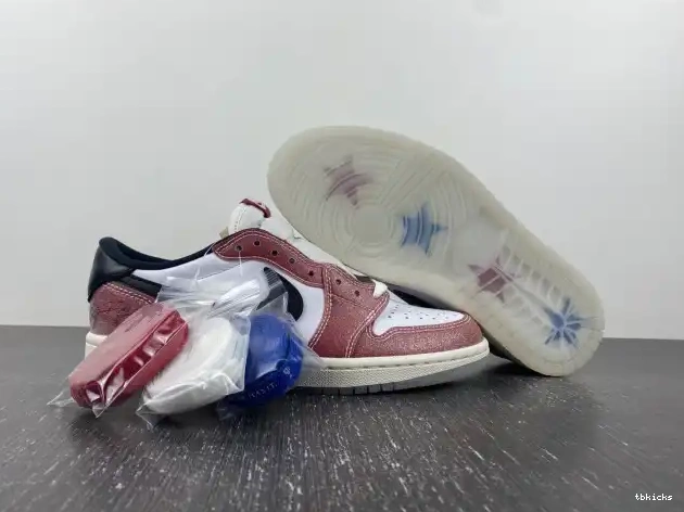 Rep TB X 1 JORDAN BLACK' LOW TROPHY AIR 'RED FN0432-017 ROOM OG 0422